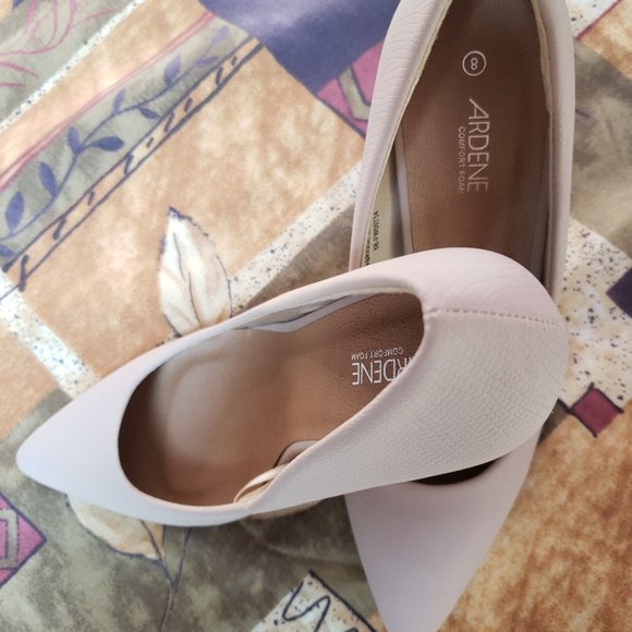 Ardene Women's Size 8B Beige Pumps - Pre-owned - Picture 5 of 5